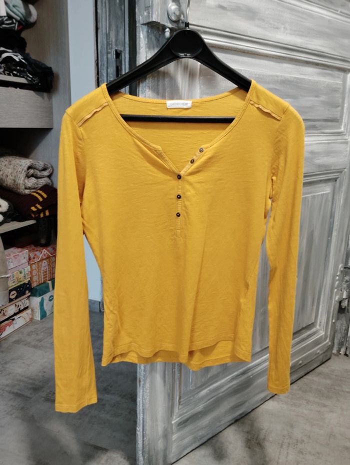 T-shirt moutarde