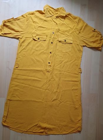 Robe moutarde mi-longue à manches courtes (Taille 40) / Tex