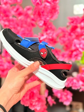 Basket, Spiderman, ouvert et aéré