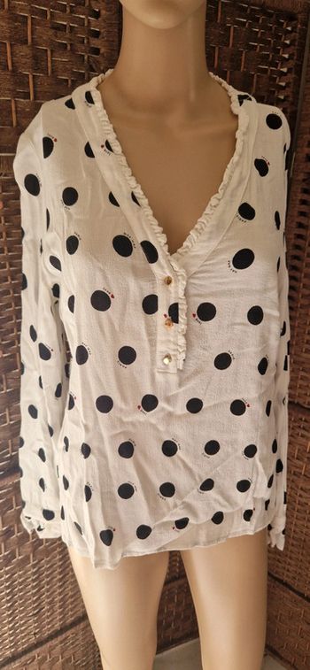 Petit haut sympa blanc petits pois noir taille42