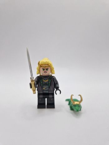 Figurine type lego Sylvie Loki Marvel