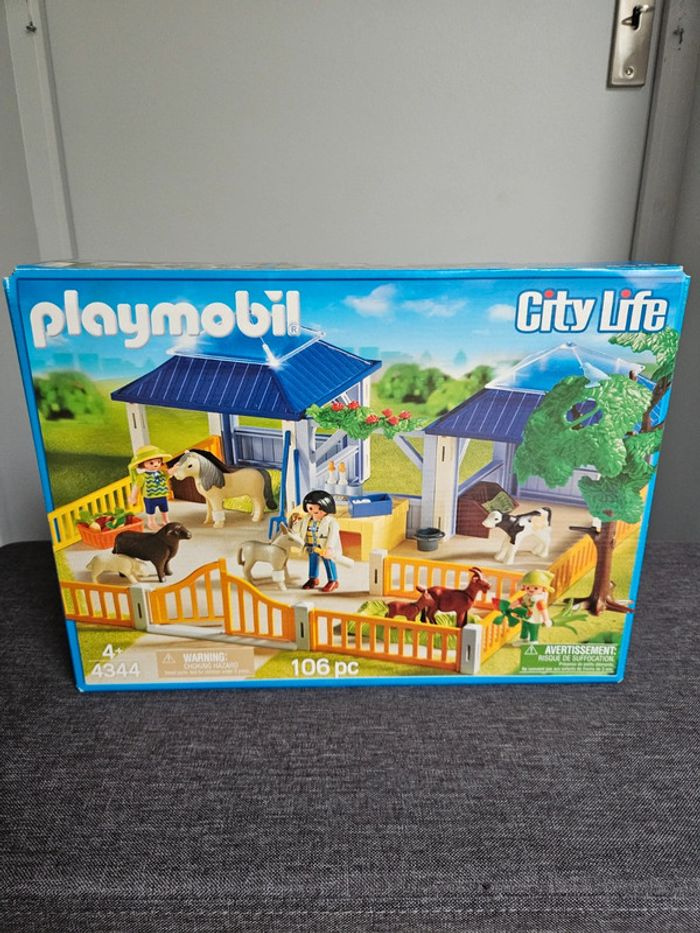 Playmobil