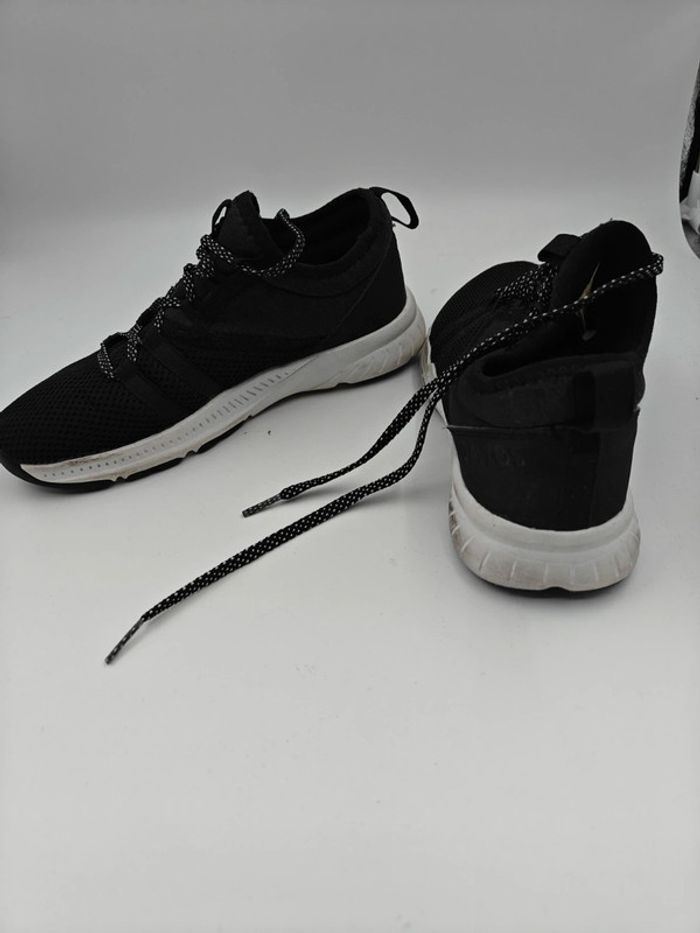 Chaussures noire Domyos t37 - photo numéro 2