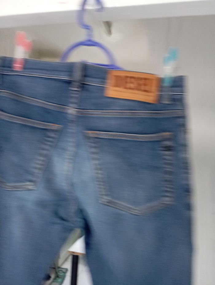 Jean  Diesel taille 40 - photo numéro 7