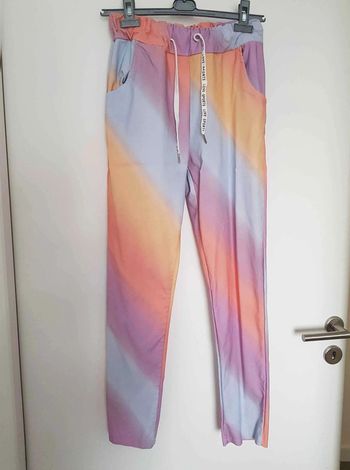 Pantalon arc en  ciel  taille  36  38