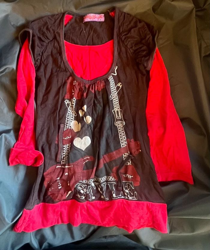 T-shirt fille – Taille estimée 5 à 10 ans – Bon état