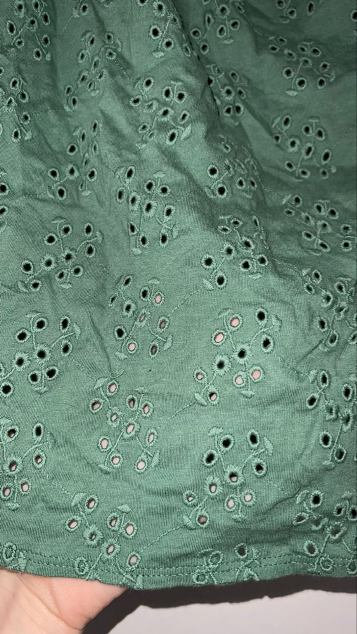 Haut à l’épaule dénudée - photo numéro 2