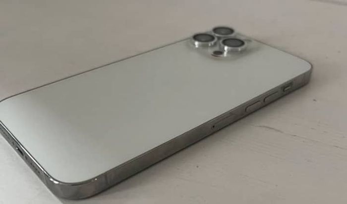 I p h o n e. - photo numéro 2