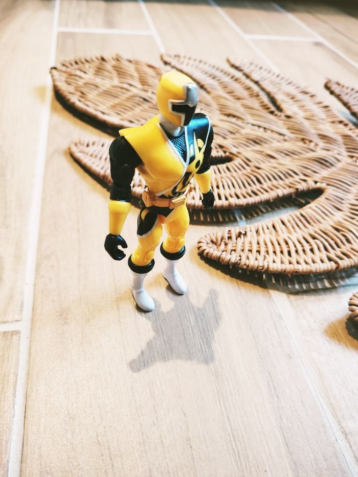 🙅 Power rangers ninja steel figurine articulée du ranger jaune - photo numéro 3