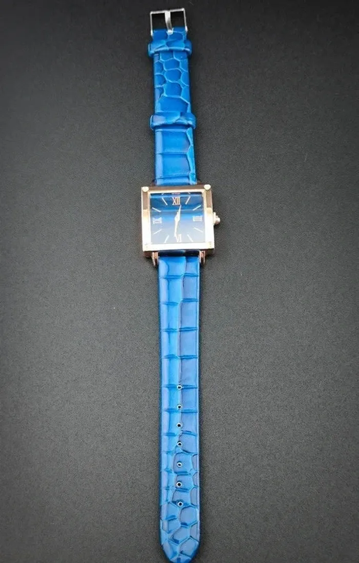 Montre carrée bleu foncé, dorée - photo numéro 3