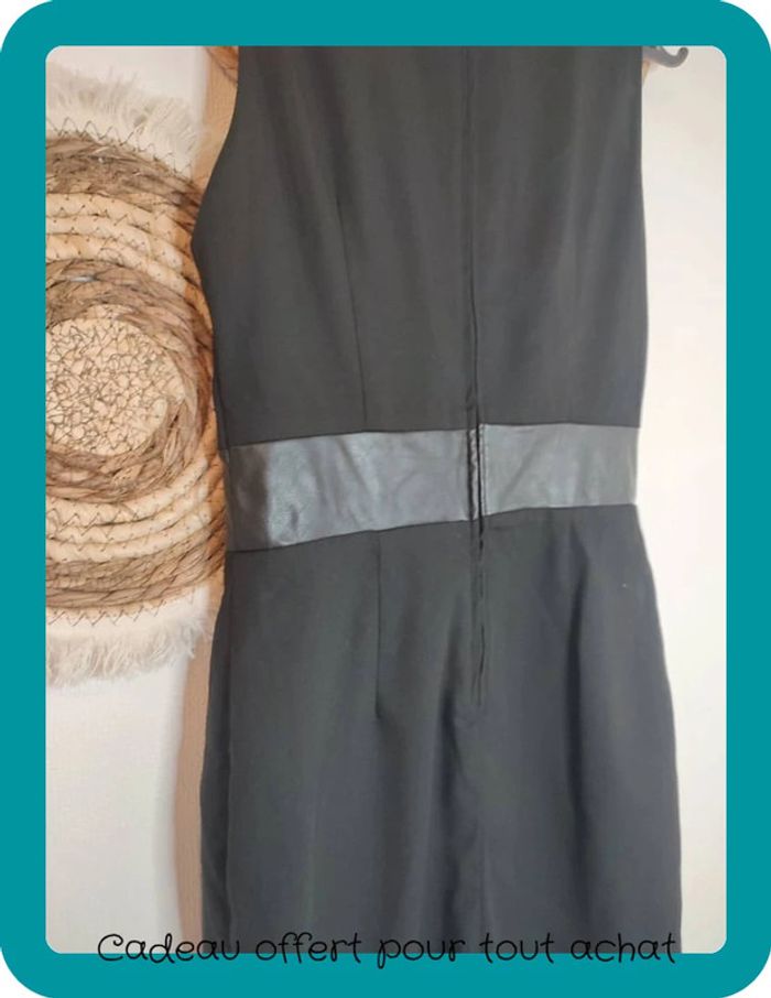 Petite robe noir NafNaf 34 - photo numéro 7