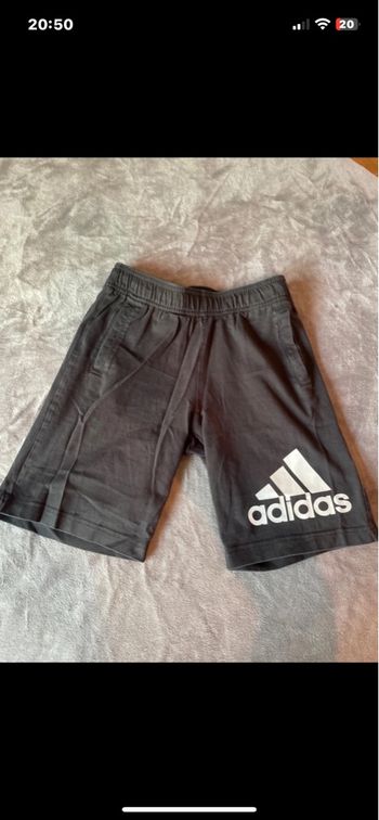 Short  addidas
