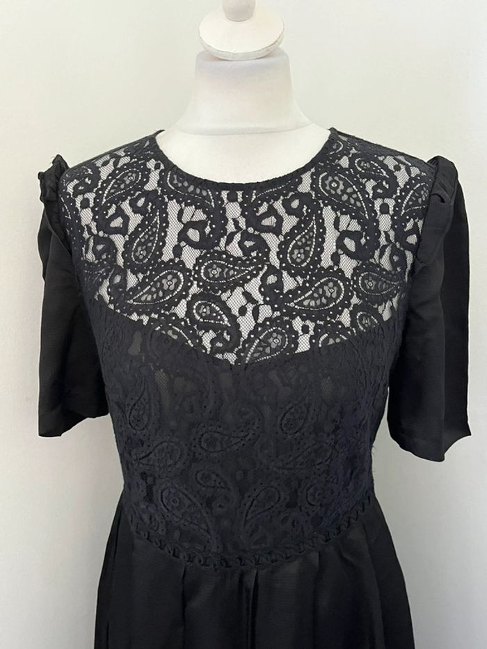 Robe chic noire et dentelle Claudie Pierlot M - photo numéro 3