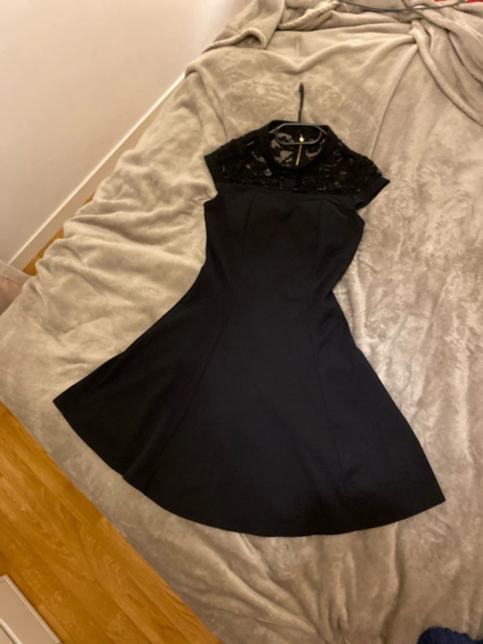 Robe noire - photo numéro 5
