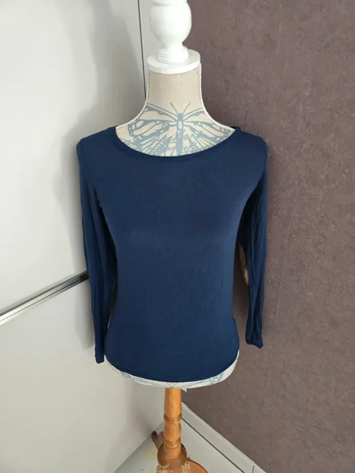 Haut Jennyfer taille XS très bon état