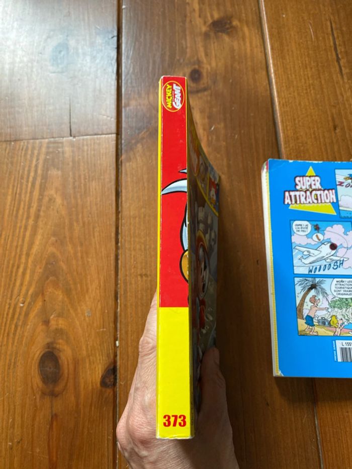 Lot de 2 Mickey Parade Géant Disney - photo numéro 3