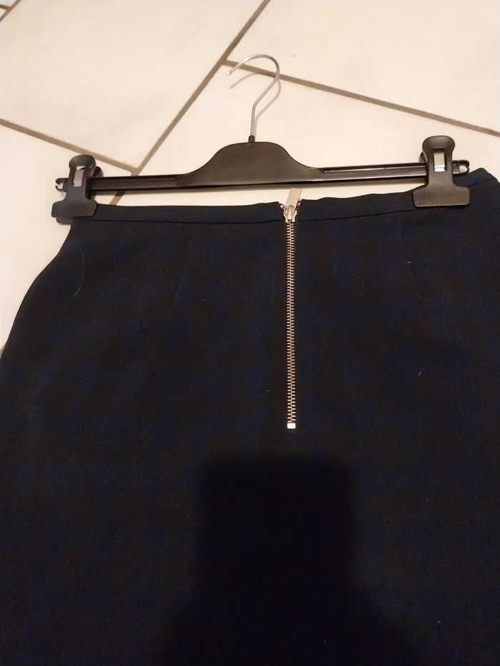 Jupe courte - photo numéro 3