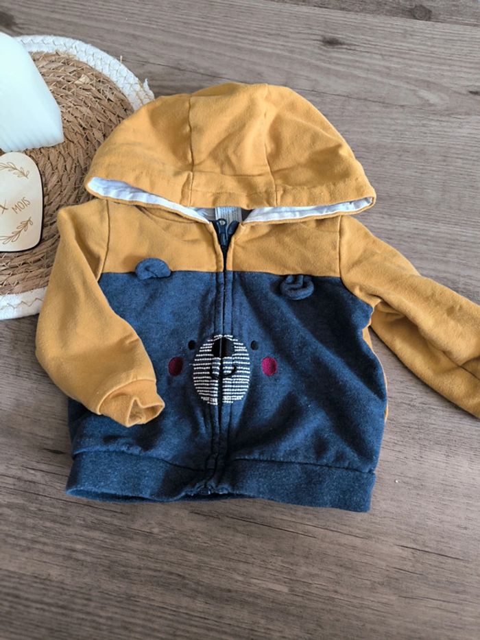 Veste 6 mois - photo numéro 2