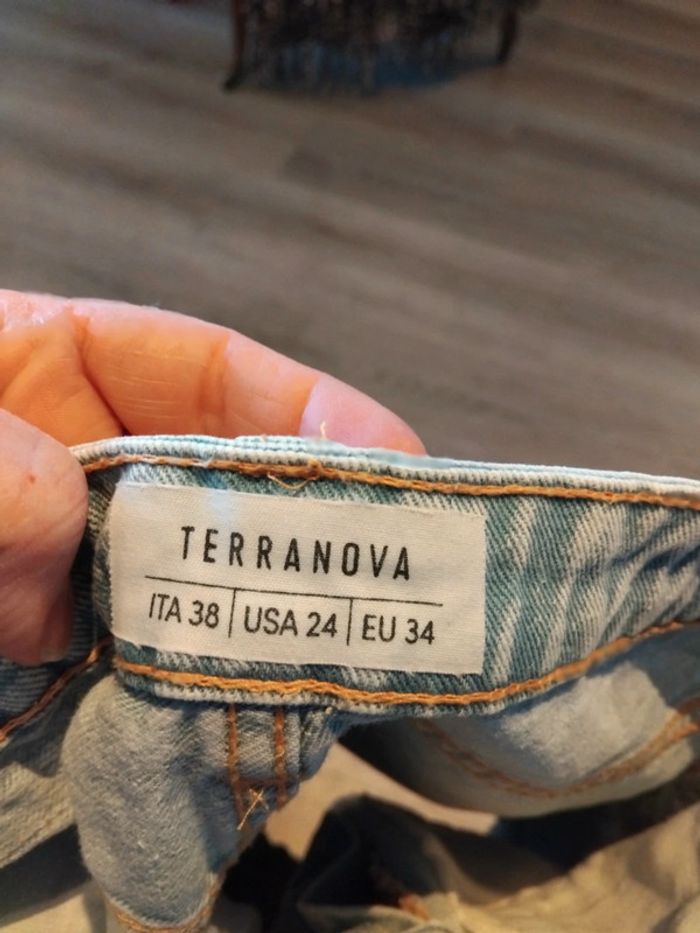 Short Terranova - photo numéro 2