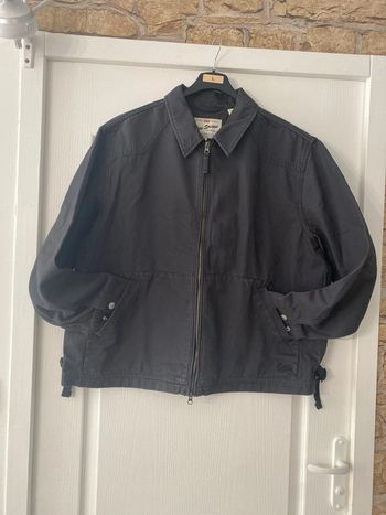 Veste Levis