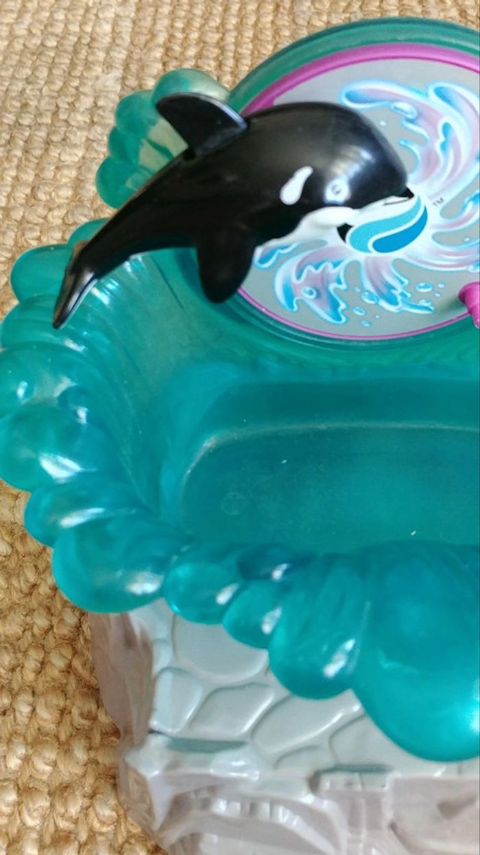 MTPA Littlest Pet Shop G1 Vintage Shamu Family Playset / La famille orque (1995) - photo numéro 2