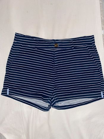Short neuf
