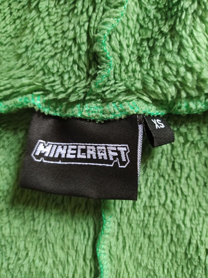Combi pyjama Minecraft taille XS. - photo numéro 3