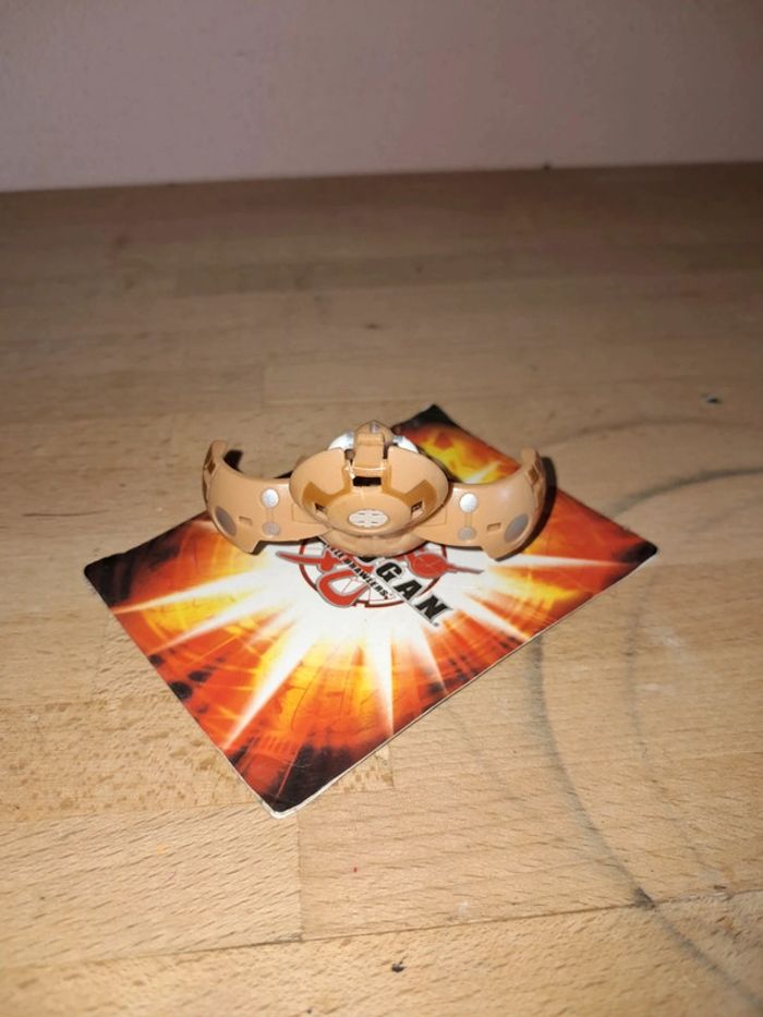 Bakugan Sub Terra Shadow Vulacn 710g - photo numéro 3