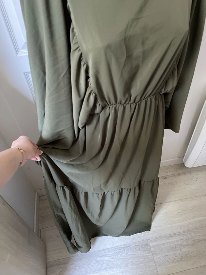 Longue robe kaki - photo numéro 10