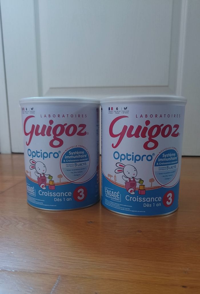 2 boîtes de lait Guigoz optipro 3