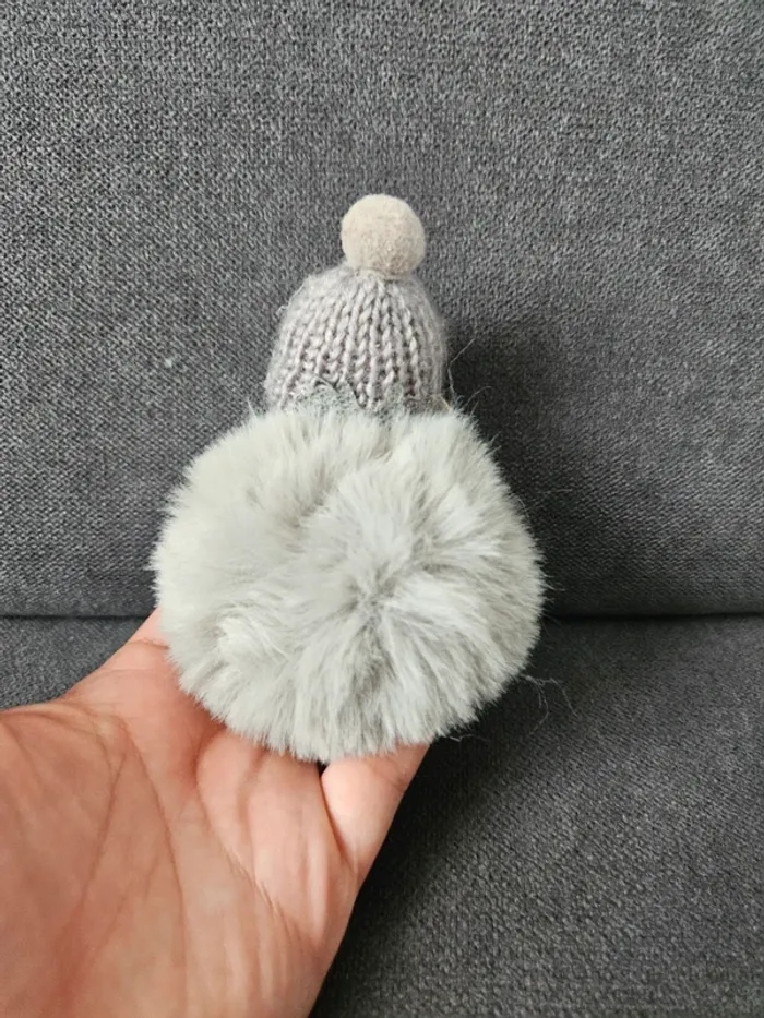 Porte clé fausse fourrure baby - photo numéro 3