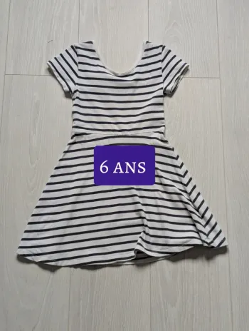 Robe patineuse 6ans Kiabi