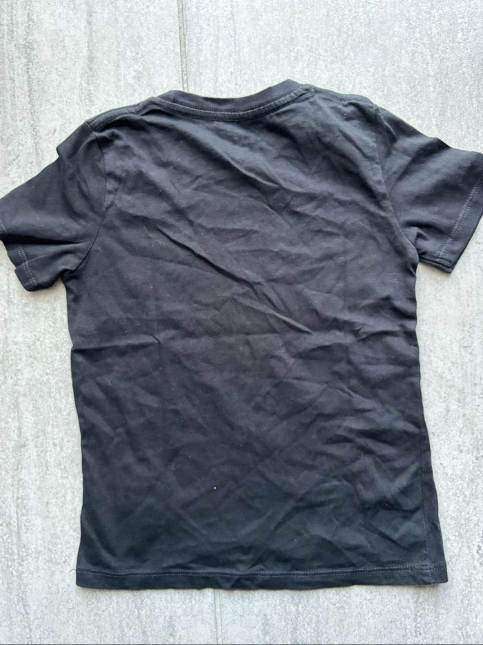 Teeshirt noir - photo numéro 3