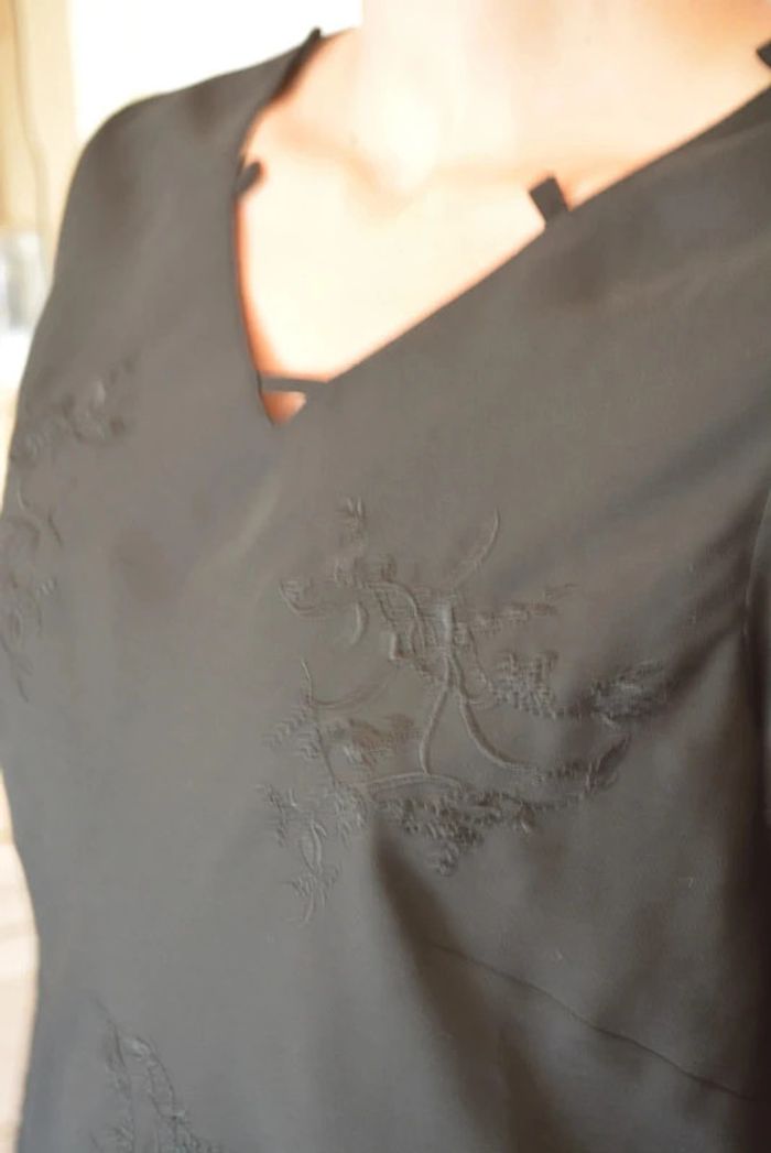 tunique avec broderie noire taille M - photo numéro 10