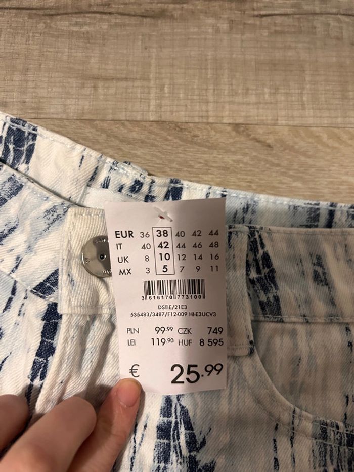 Short en jean , camaïeu , 38 , neuf avec étiquette - photo numéro 2