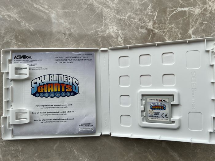Jeu Skylanders Giant 3DS & 2DS - photo numéro 2