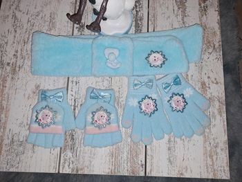 Lot écharpe et 2 paires de gants noeuds pailletées