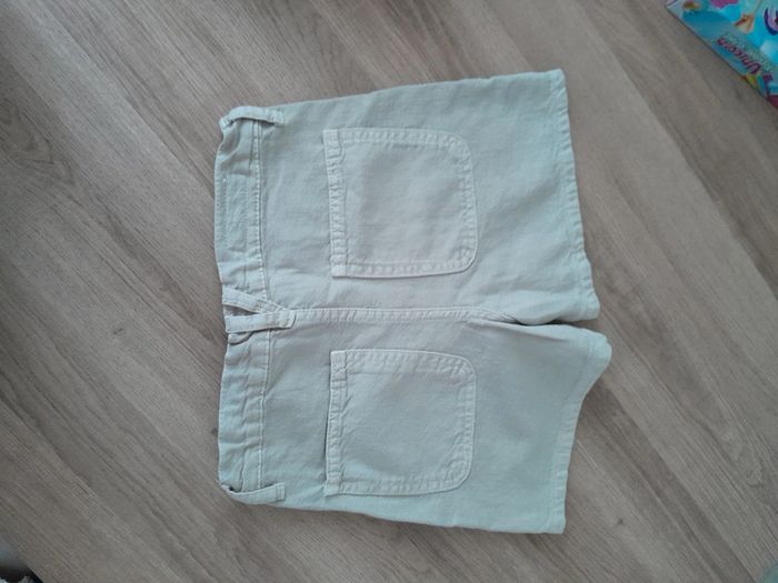 Short zara 8-9A - photo numéro 3