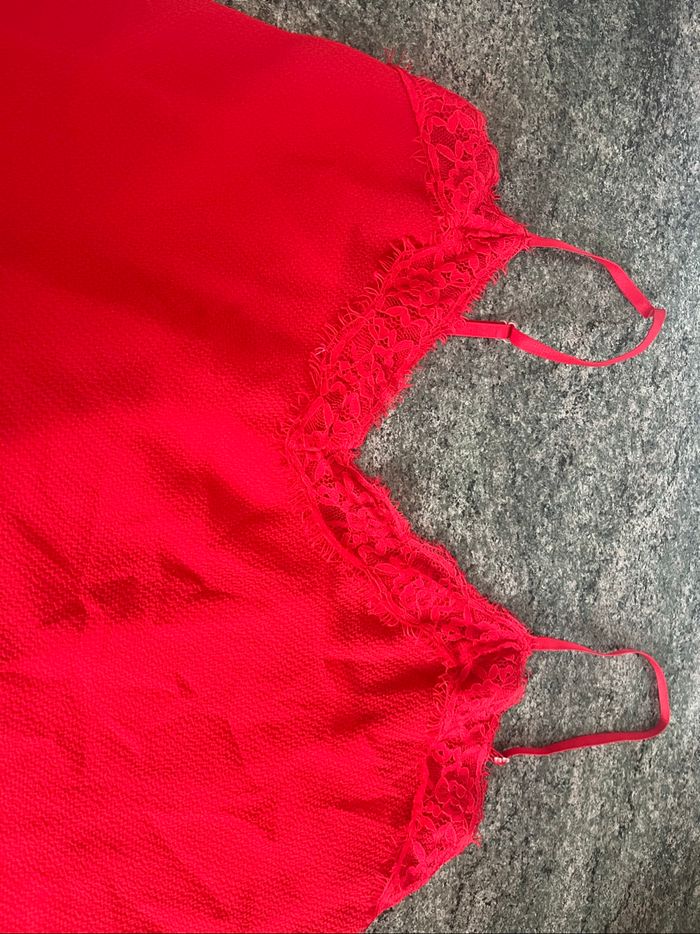 Top rouge - photo numéro 2