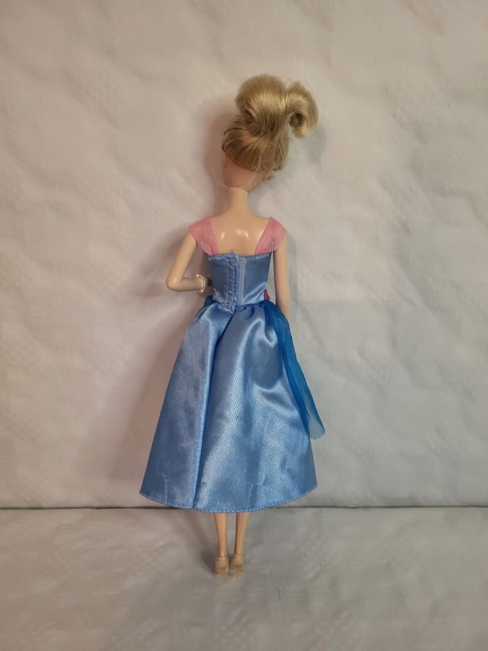 Barbie cenderella - photo numéro 3