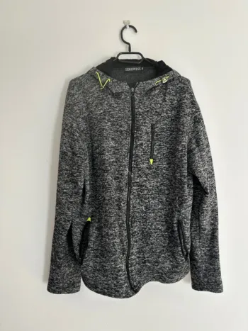 Gilet à capuche