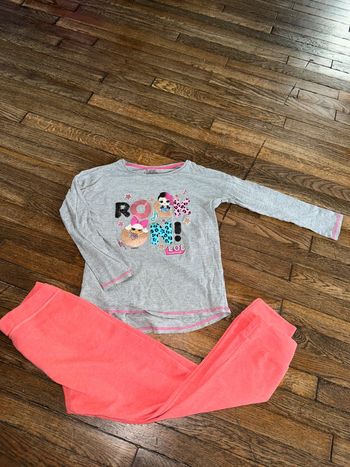 T-shirt poupée LOL et jogging creeks  8 ans