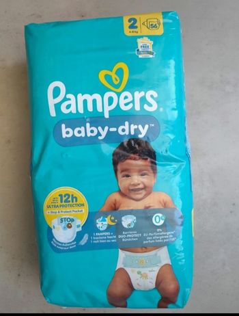 Couches Pampers baby-dry