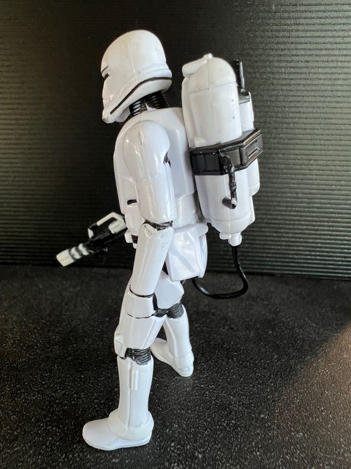 Flametrooper du Premier Ordre - Figurine Star Wars 10cm - photo numéro 6