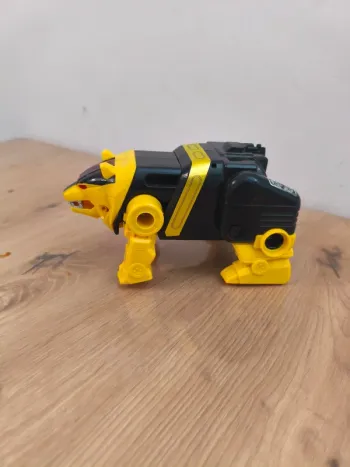 Power rangers megazord ours