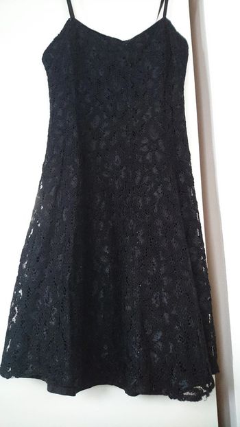 Robe noire dentelle Jennyfer S