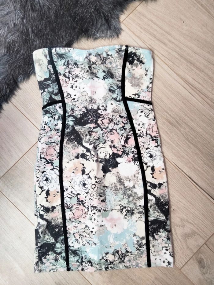 Robe bustier à fleurs