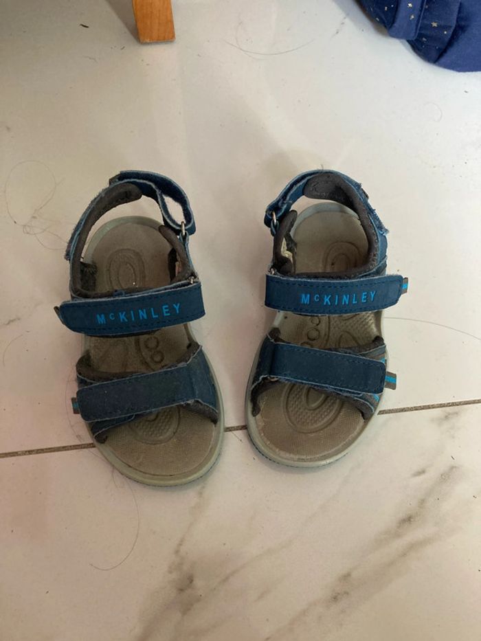 Sandales garçon taille 25