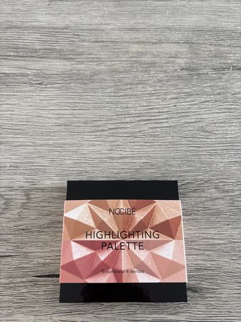 Enlumineur 4 teintes