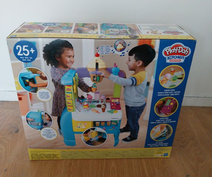 Play-Doh Kitchen Creations, Camion de Glace géant neuf 12 pots pâte à modeler - photo numéro 5